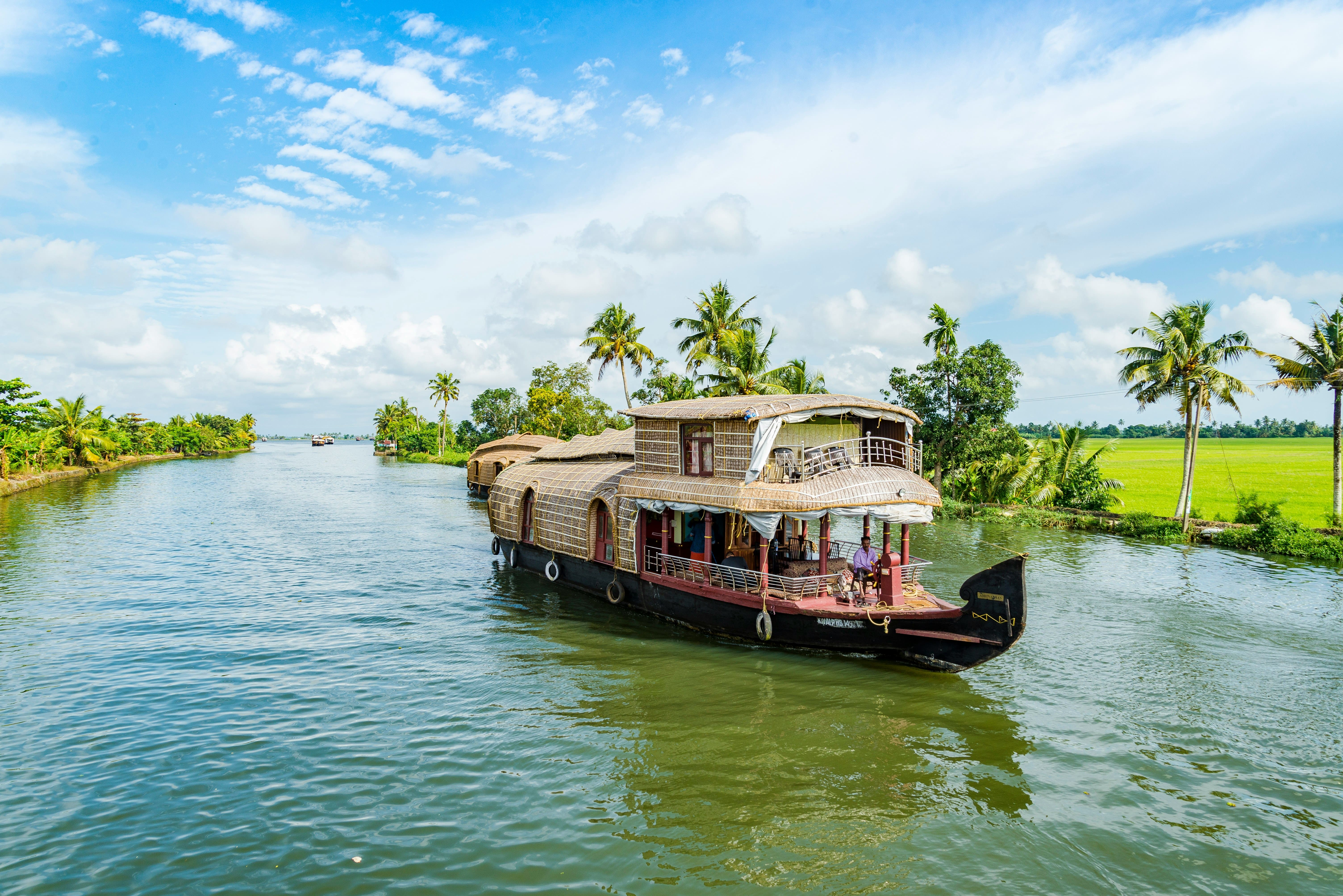 Scenic Kerala backwater holiday
